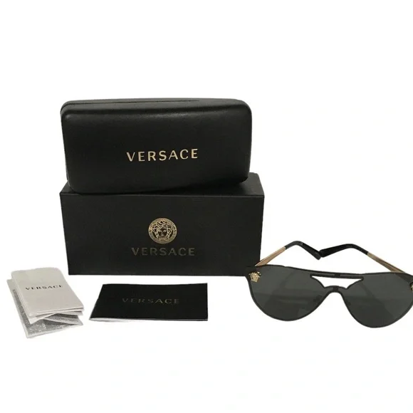 Authentic Versace Sunglasses - Picture 3 of 7